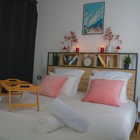 Luxury Apartment «Le Jurassien», Gex-Geneve Cessy Экстерьер фото