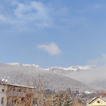 Luxury Apartment «Le Jurassien», Gex-Geneve Cessy Экстерьер фото