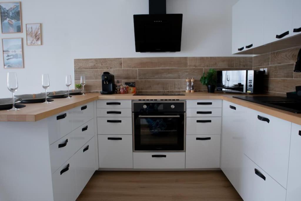 Luxury Apartment «Le Jurassien», Gex-Geneve Cessy Экстерьер фото