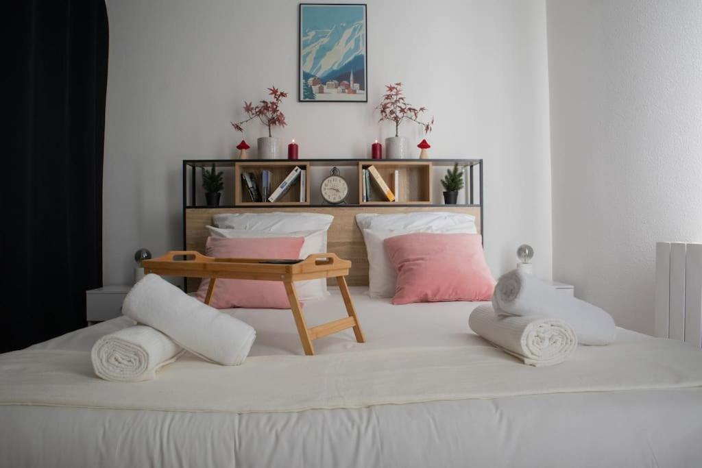 Luxury Apartment «Le Jurassien», Gex-Geneve Cessy Экстерьер фото