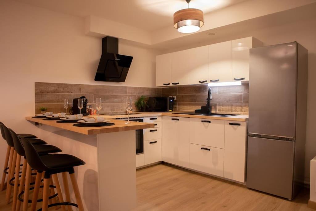 Luxury Apartment «Le Jurassien», Gex-Geneve Cessy Экстерьер фото