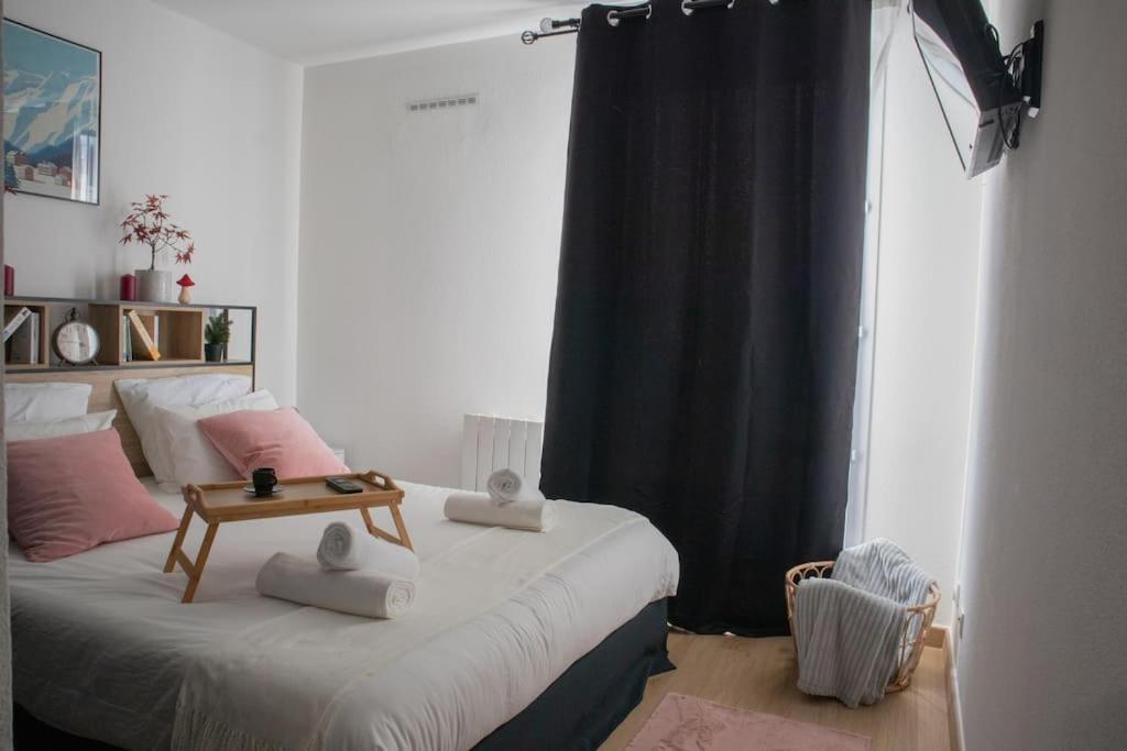 Luxury Apartment «Le Jurassien», Gex-Geneve Cessy Экстерьер фото