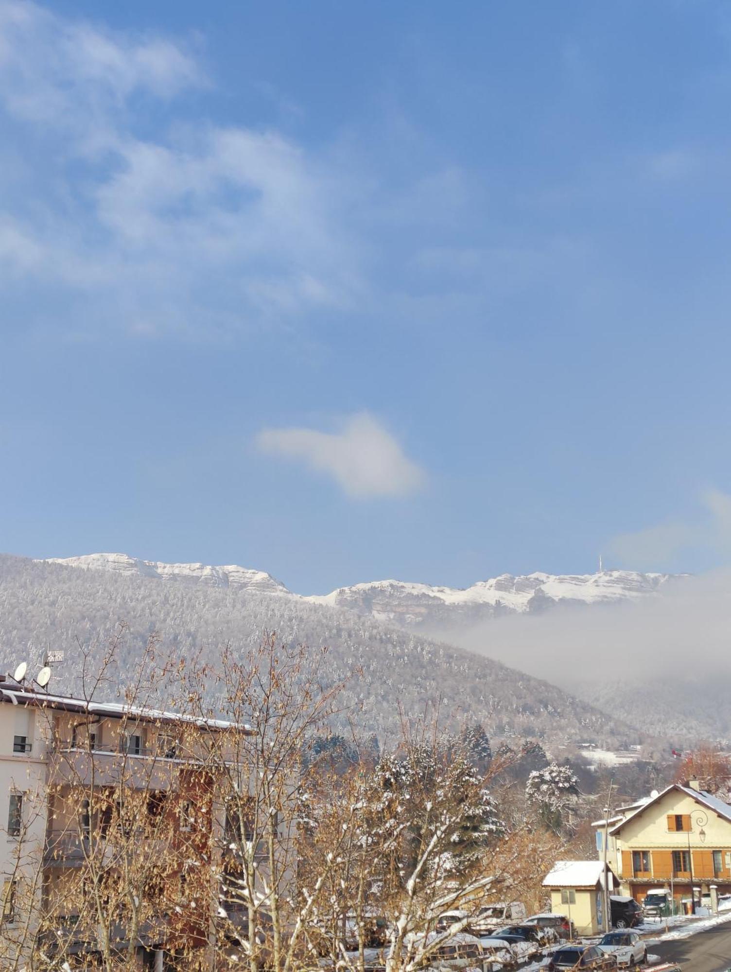 Luxury Apartment «Le Jurassien», Gex-Geneve Cessy Экстерьер фото